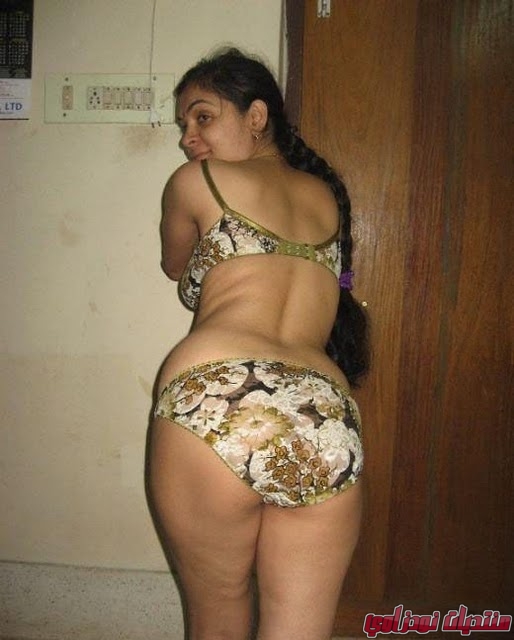 Aunty in bra and panty 2