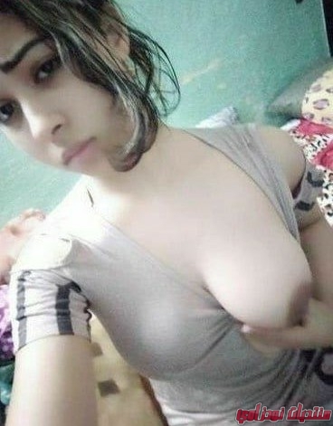 Sexy Indian College Girls Huge Boobs 1